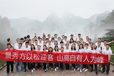 別人家的團建！一個有逼格的科技公司就得這么玩……